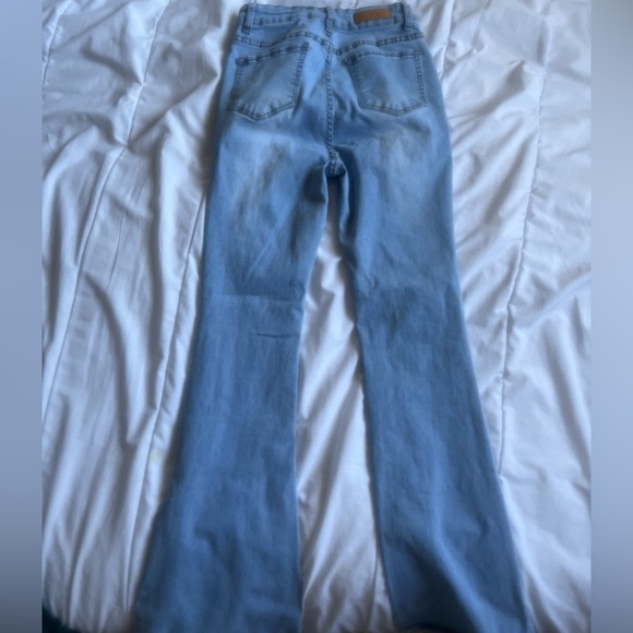 CUTE FLARED JEANS - Picture 2 of 4
